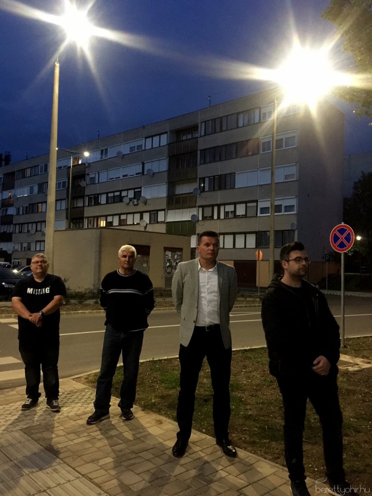 Befejeződött a közvilágítás korszerűsítése15